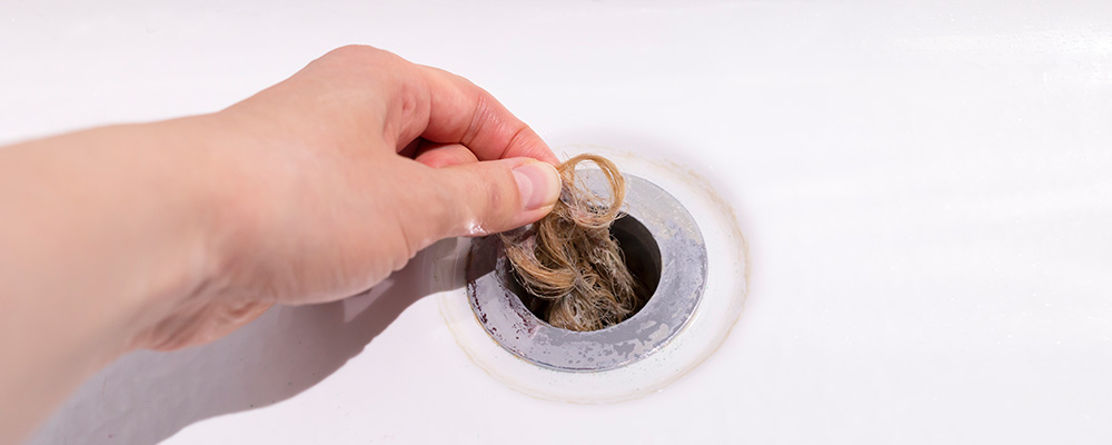 Dusche verstopft? Ursachen & Lösungen